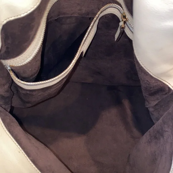 Gucci Crest Indy Hobo Bag (Limited Edition) - Picture 7 of 12